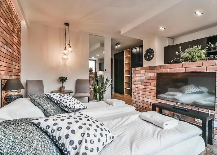 Hotel Iqapartments Chmielna 73 *